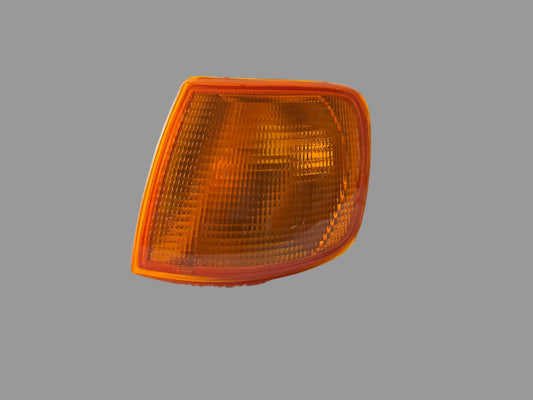 TYC 18-3147-91-2 – Clignotant Avant Gauche Orange– Ford Sierra (1989–1992)