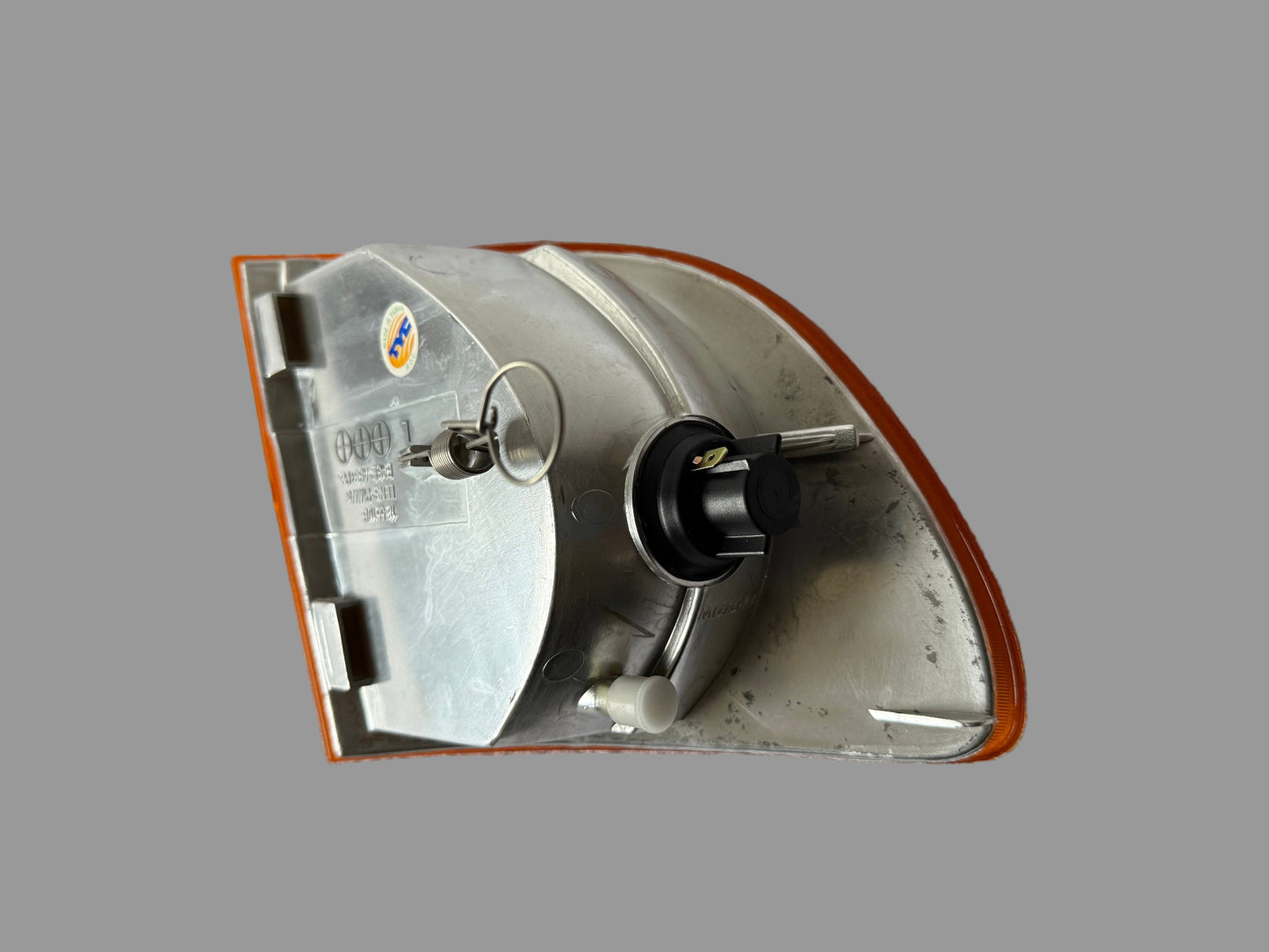 TYC 18-5510-05-2 – Clignotant Avant Gauche Orange– Mercedes-Benz Vito/V-Class W638 (1996–2003)