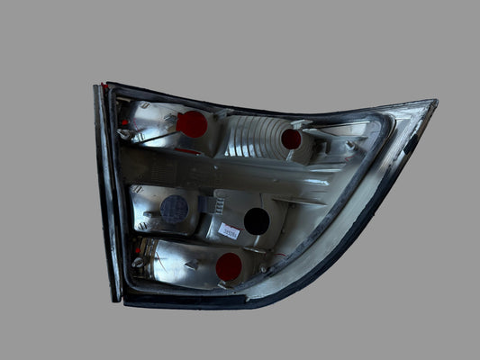 DEPO 442-1907R-UE-SR – Feu arrière droit – Opel Vectra B (1996–1998) – Rouge fumé