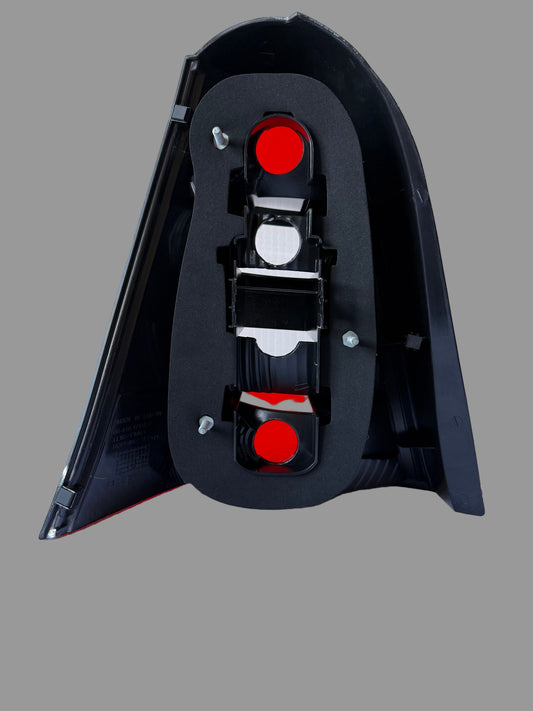 DEPO 440-1918R-UE-CR – Feu arrière droit – Mercedes Classe A W169 (2002–2008)